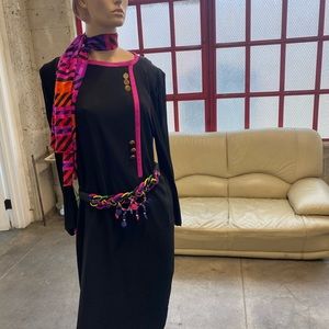 1980’s Secretary dress. Pristine condition with puffed shoulders w/ gold buttons